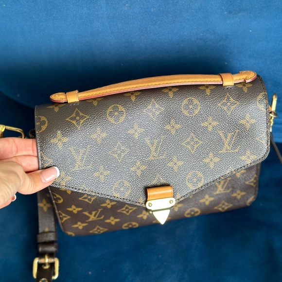 Perfect LOUIS VUITTON Pochette Métis - Picture 8 of 8